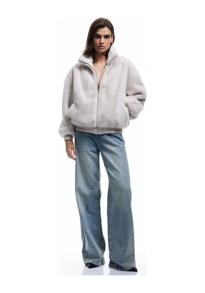 Koton Fermuarlı Dik Yaka Cepli Suni Kürk Peluş Oversize Crop Mont Ekru 6wak00004ew Ekru Koton Fermuarlı Dik Yaka Cepli Suni Kürk Peluş Oversize Crop Mont Ekru 6wak00004ew Ekru