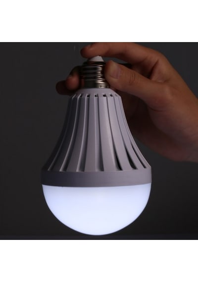 2 Adet 12 Watt Yüksek Işık Şarjlı Led Ampul Beyaz Işık E27 Duy 2 Adet 12 Watt Yüksek Işık Şarjlı Led Ampul Beyaz Işık E27 Duy