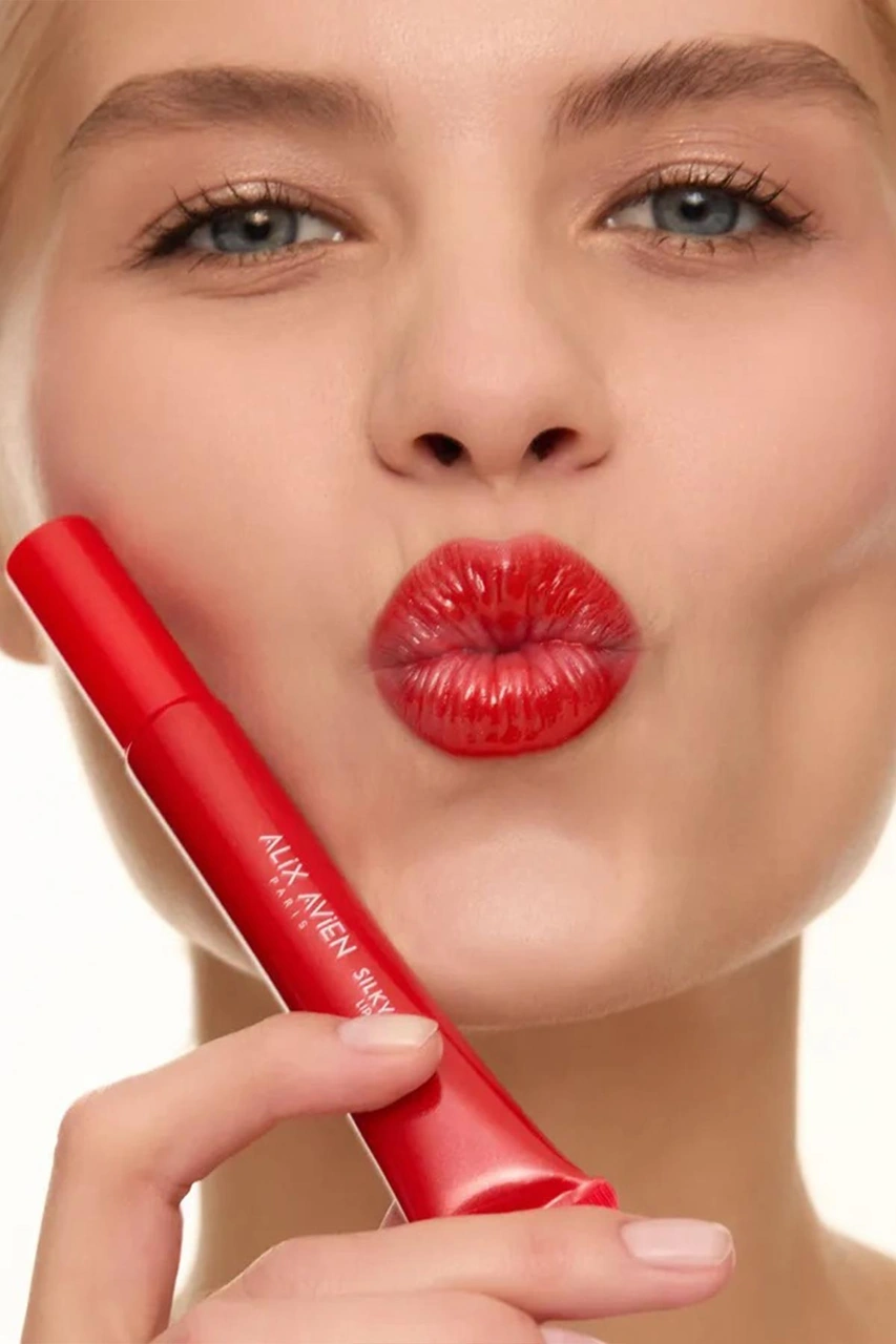 Alix Avien Dolgun Gürünüm Ve Nemlendirici Etkili Dudak Parlatıcısı Silky Care Lipgloss 308 Flame Red 009
