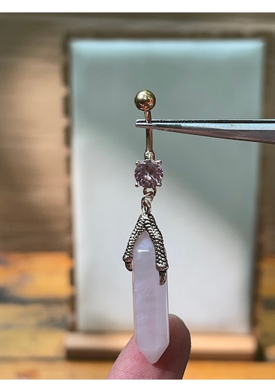 316 L Cerrahi Çelik Pembe Zirkon Ve Doğal Taşlı Pençe Modeli Göbek Piercingi Pembe