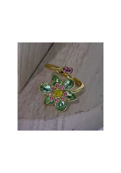 Adelora Çiçek Desenli Kristal Vintage Retro Küpe Altın