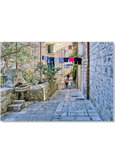 Cakasepetim Taş Sokak Binalar Ve Eski Çeşme İle Turistler Ahşap Mdf Tablo