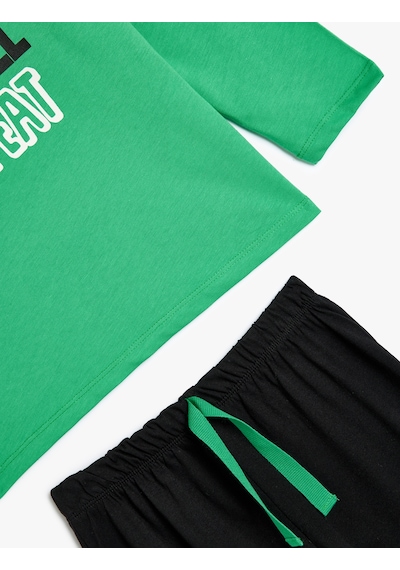 Koton Pijama Takımı Futbol Temalı Baskı Detaylı Uzun Kollu Pamuklu Yeşil 5wlm40005mk Yeşil
