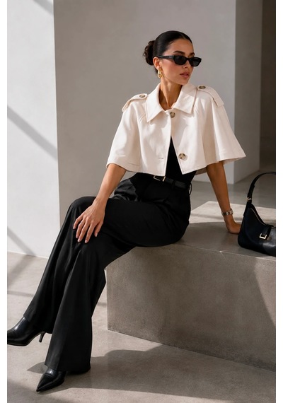 Bb Butik Basic Kadın Premiun Omuz Apoletli Crop Panço Trençkot Fs3434 beyaz