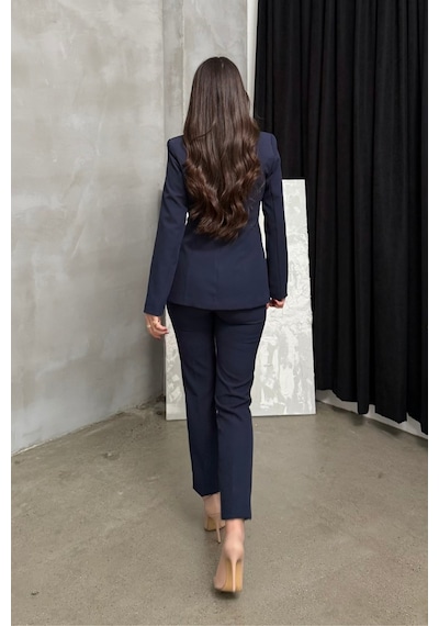 Msm Fashion Kadın İkili Blazer Ceket Pantolon Takım Pile Ve Düğme Detaylı Boru Paça Lacivert Msm Fashion Kadın İkili Blazer Ceket Pantolon Takım Pile Ve Düğme Detaylı Boru Paça Lacivert