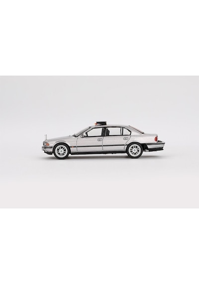 1:64 Mini Gt 1997 Bmw 750ıl - James Bond 007