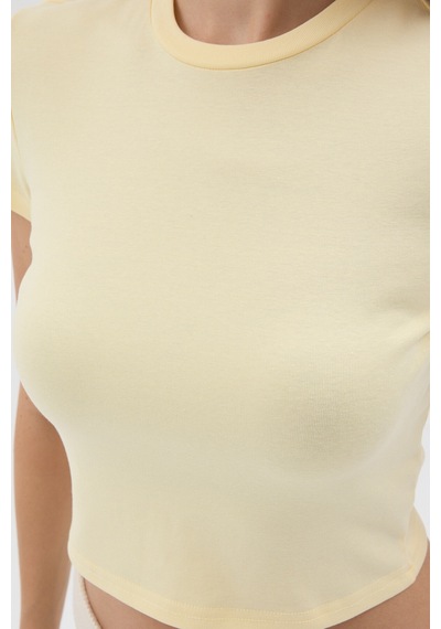 Urbantrendstore Kadın Bisiklet Yaka Likralı Kısa Kol Body Crop Bluz Günlük Şık Sade Yazlık Casual Crop Kadın Crop Sarı