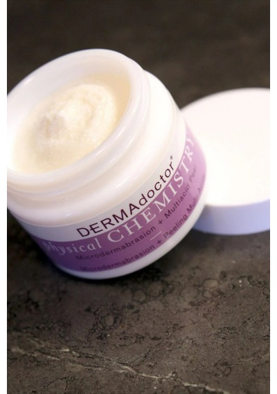 Dermadoctor Physical Chemistry Çift Etkili Yüz Peelingi 50 Ml, Mikrodermabrazyon & Çok Asitli Peeling