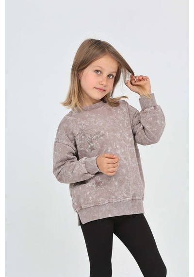 Kız Çocuk Relax Fit Bisiklet Yaka Düşük Omuz Baskılı Yırtmaçlı Sweatshirt - 2 İplik Koyu Kahverengi Kız Çocuk Relax Fit Bisiklet Yaka Düşük Omuz Baskılı Yırtmaçlı Sweatshirt - 2 İplik Koyu Kahverengi
