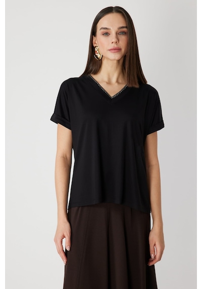 On Kadın Yakası Zincirli V Yaka T-shirt 71352 Siyah