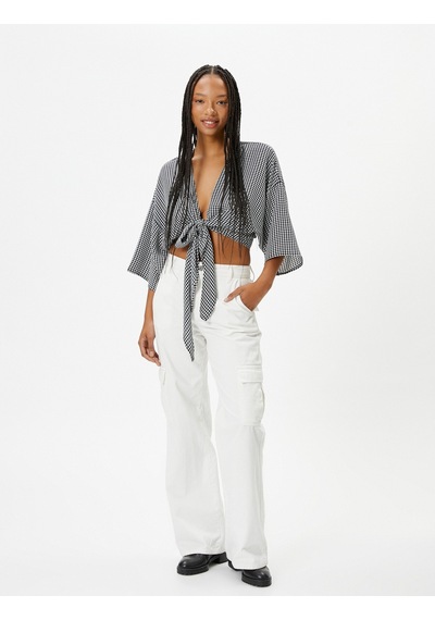 Koton Oversize Crop Kimono Bluz Kruvaze Geniş 3/4 Kol Kaz Ayağı Desenli Bağlama Detaylı Siyah Desenli 4wal60116ıw Koton Oversize Crop Kimono Bluz Kruvaze Geniş 3/4 Kol Kaz Ayağı Desenli Bağlama Detaylı Siyah Desenli 4wal60116ıw