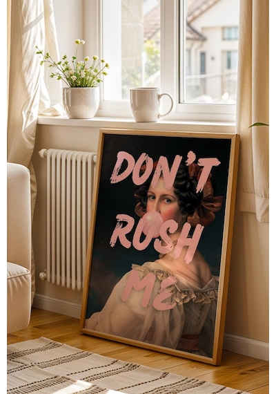 Dont Rush Me Pembe Sakız Balonlu Kadın Çerçeveli Tablo Genç Odası Dekoru Klasik Portre Altered Art