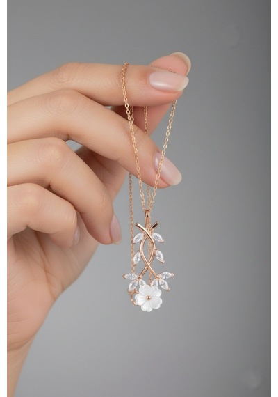 Çekirdekjewelry 925 Ayar Gümüş Manolya Çiçekli Ters Kolye Rose