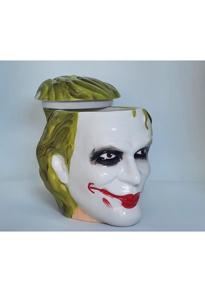 Joker Tasarımlı Kapaklı Kupa - Mug Çok Renkli