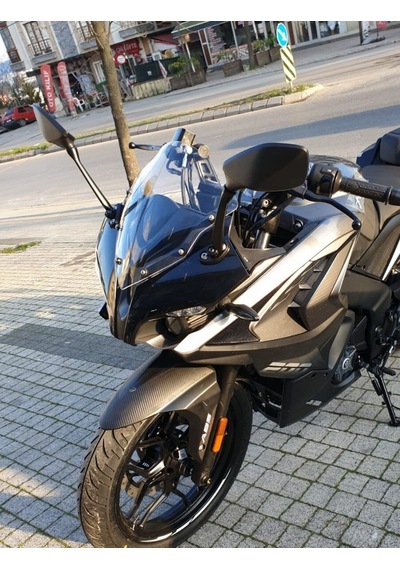 Motocam Bajaj Pulsar Rs 200 Ön Cam 2015-2026 Model 33cm Şeffaf Renkli 4mm Sportif