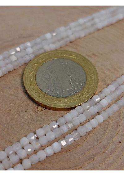 Bileklik Boy Ay Taşı Küp Şekilli Dizi 2.5mm 45302 Yarım Dizi 17cm Uzunluğundadır Çok Renkli