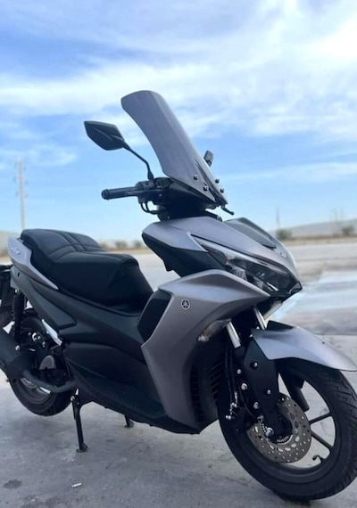 Motocam Küba Arome 125 Ön Cam 2023-2026 Model 54cm Siyah Renkli