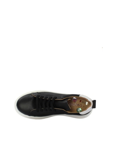 Kadın Siyah Bağcıklı Kalın Tabanlı Deri Sneaker