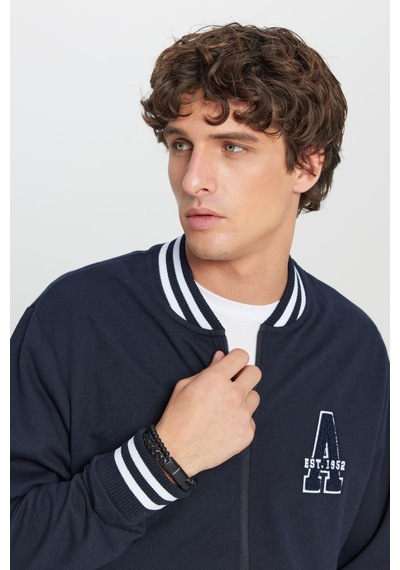 AC&Co / Altınyıldız Classics Erkek Lacı 2 İplik Pamuklu Standart Fit Normal Kesim Fermuarlı Kolej Yaka Yan Cepli Sweatshirt Lacı AC&Co / Altınyıldız Classics Erkek Lacı 2 İplik Pamuklu Standart Fit Normal Kesim Fermuarlı Kolej Yaka Yan Cepli Sweatshirt Lacı
