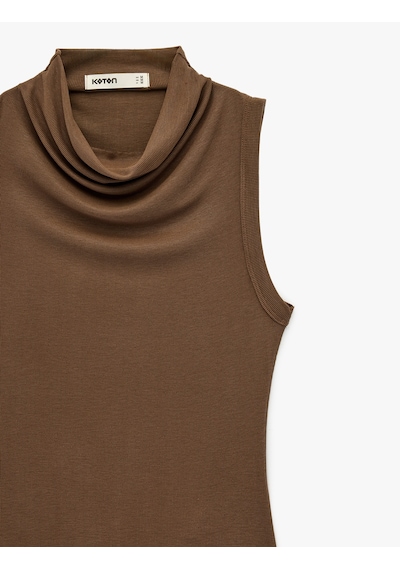 Koton Modal Kumaş Slim Fit Dik Hafif Degaje Yaka Kolsuz Bluz Kahverengi 6sak10092ek Kahve