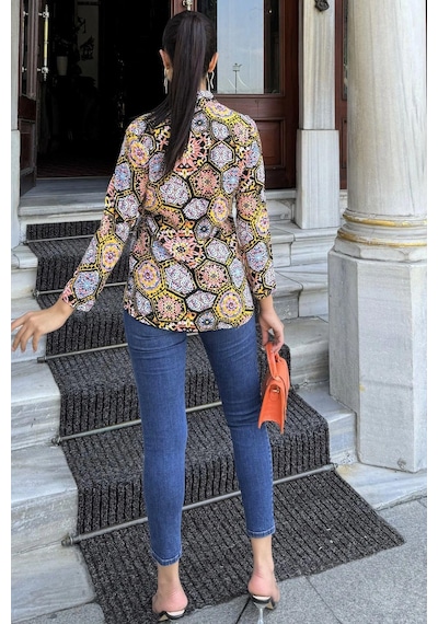 WeShaya Kadın Multi Color Klasik Yaka, Uzun Kol, Digital Baskılı Kumaş, Regular Kalıp/kesim, Gömlek Siyah
