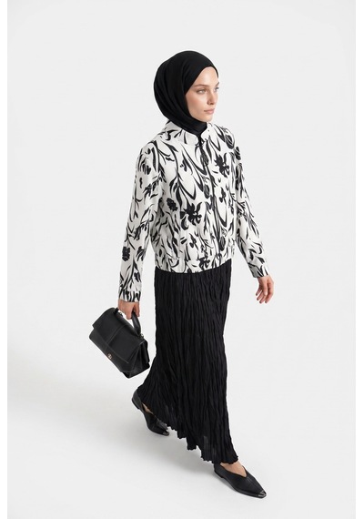 Armine Trend Doğal Kumaş Desenli Fermuarlı Ceket Ve Pliseli Etekli Rahat Kalıp İkili Takım Ekru 26yt6142 Armine Trend Doğal Kumaş Desenli Fermuarlı Ceket Ve Pliseli Etekli Rahat Kalıp İkili Takım Ekru 26yt6142