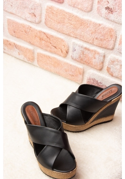 Fox Shoes Siyah Kadın Terlik F674072009