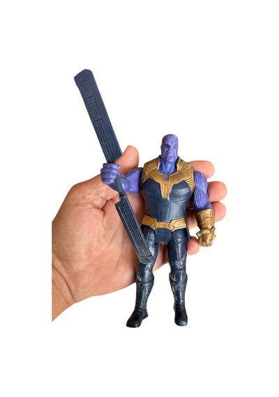 Thanos Oyuncak Figür 16 Cm