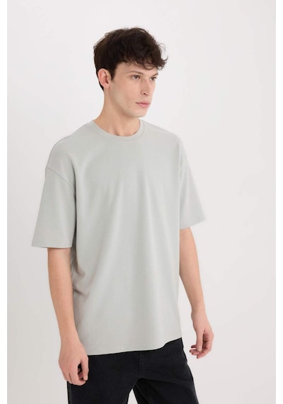 DeFacto Oversize Geniş Kalıp Ütü Gerektirmeyen Bisiklet Yaka Kısa Kollu Basic Düz Ağır Kumaş Tişört X3926AZ25SPGN1255 DeFacto Oversize Geniş Kalıp Ütü Gerektirmeyen Bisiklet Yaka Kısa Kollu Basic Düz Ağır Kumaş Tişört X3926AZ25SPGN1255