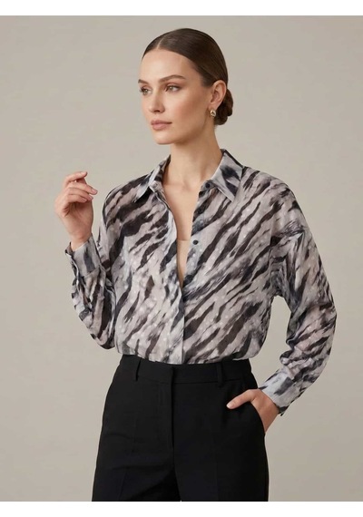 Crystalia Puantiye Detaylı Zebra Desenli Oversize Şık Gömlek / Tunik Siyah - Beyaz Crystalia Puantiye Detaylı Zebra Desenli Oversize Şık Gömlek / Tunik Siyah - Beyaz