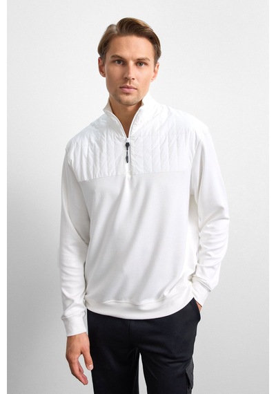 Backandbond Beyaz Regular Fit Dik Yaka Fermuarlı Sweatshirt