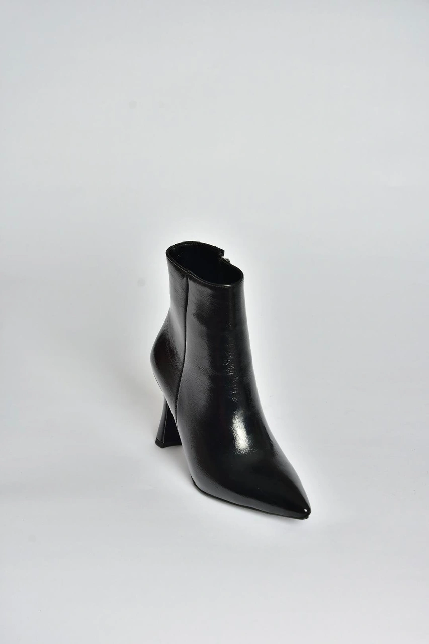 Fox Shoes V676200060 Siyah Rustik Kalın Topuklu Kadın Bot Siyah-rustik