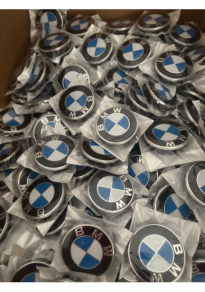 Bmw 68mm Jant Göbeği 4lü Set F30 Uyumlu Metal Kabartmalı Logo