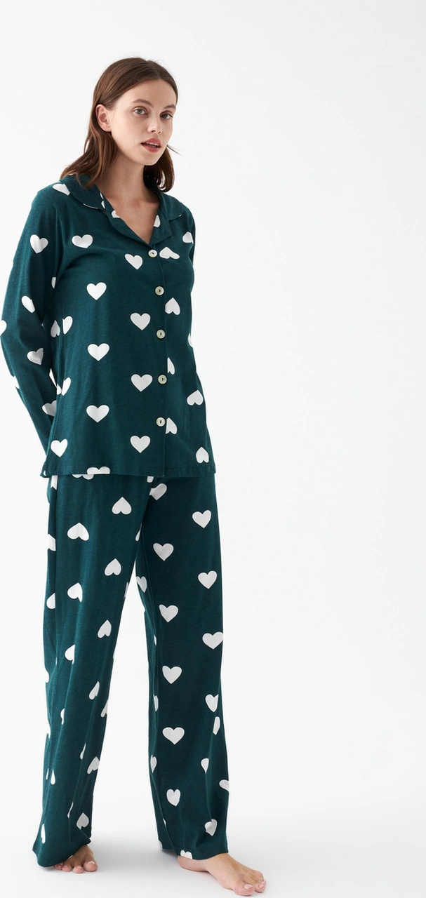Akbeniz Kadın Zümrüt Yeşili Kalp Desenli Düğmeli Pamuklu Pijama Takımı Zümrüt Yeşili Akbeniz Kadın Zümrüt Yeşili Kalp Desenli Düğmeli Pamuklu Pijama Takımı Zümrüt Yeşili