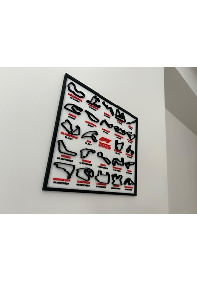 Formula 1 2026 Takvimi 3d Pist Tablosu 22x25 Cm Masaüstü Standlı & Duvara Asılabilir Çerçeve