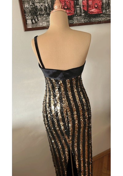 Chica Rosa Fashion Pullu Kloş Kısa Elbise Altın - Siyah