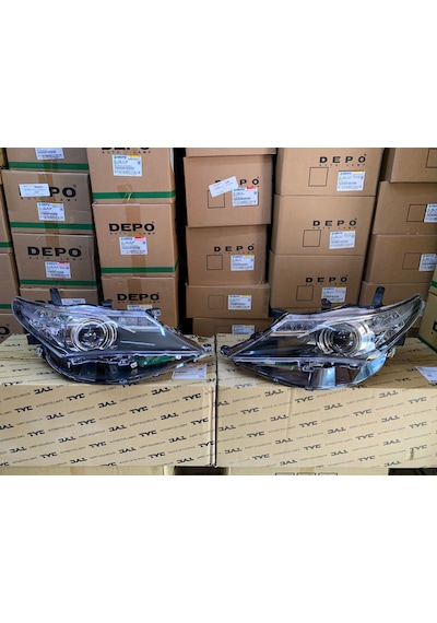 Toyota Auris 2013-2015 Arası Tyc Marka Ledli Sağ Ve Sol Far Takım 81130-02j61 / 81170-02j61