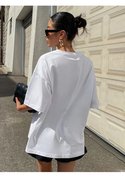 Flood Of Style Kadın Beyaz Optımıstıc Baskılı Oversize Bisiklet Yaka Tshirt