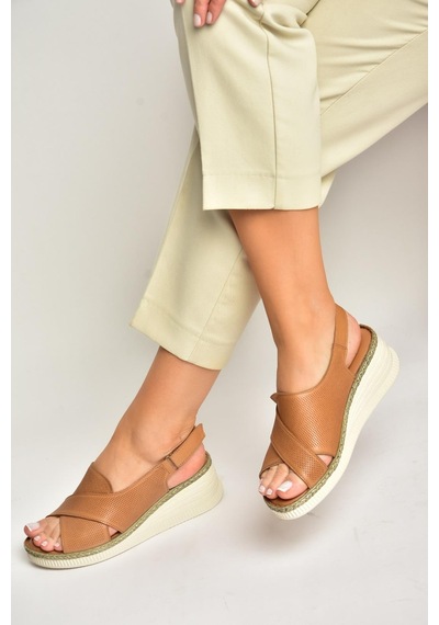 Fox Shoes Y555511403 Taba Hakiki Deri Dolgu Tabanlı Kadın Sandalet