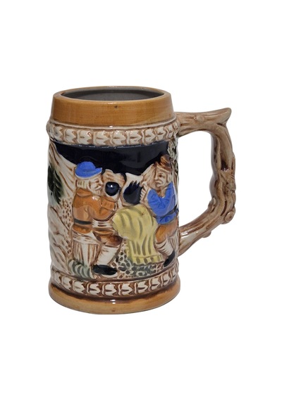 Vintage Tankart Kabartmalı İnsan Tasfirli Alman Seramik Bira Bardağı 11,8cm 001