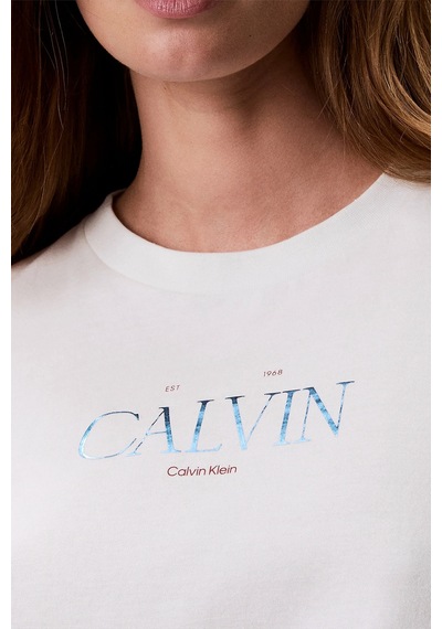 Calvin Klein % 100 Pamuk Slim Fit Bisiklet Yaka T Shirt Lv047g806gyas Bayan T Shirt Lv047g806g Yas Krem