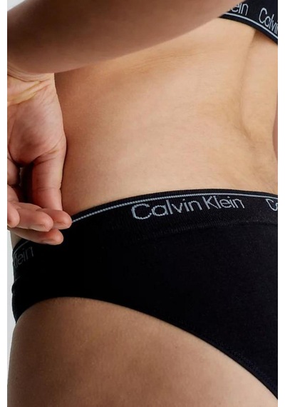 Kadın Calvin Klein İmzalı Elastik Bantlı Siyah Külot 000qf7096e Ub1