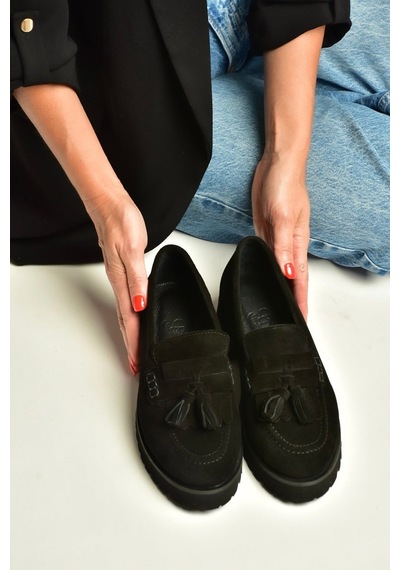 Fox Shoes Z944014461 Siyah Süet Kalın Tabanlı Püsküllü Loafer Ayakkabı