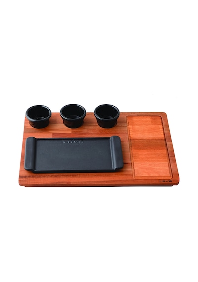 Lava Döküm Dikdörtgen Servis Tabağı Ve Ahşap Altlığı. Siyah Renk. Ölçü 13x25cm. Bu Ürüne Sos Kapları Dahil Değildir