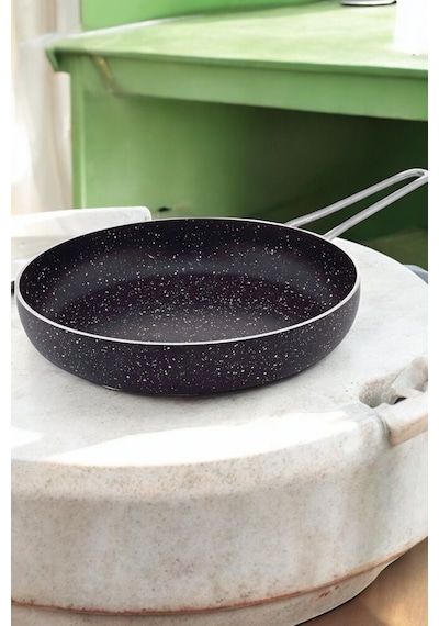 Gökdil Cantef Yanmaz Yapışmaz 32 Cm Metal Kulplu Granit Tava Siyah