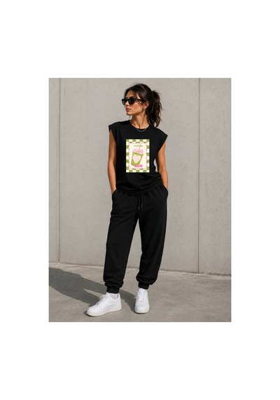 Herkesemoda Matcha Baskı Detaylı Sıfır Kol Bisiklet Yaka T-shirt Siyah