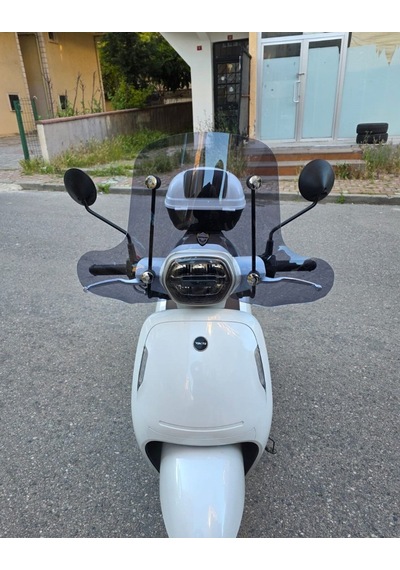 Motocam Rks Vps 125 Ön Cam 2022-2026 Model 42cm Füme Renkli 4mm Elcikli Aparatsız