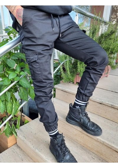 Haki Slim Fit None Denim Yandan Cepli Bel Bağcıklı, Paçaları Lastikli Erkek Kargo Pantolon Siyah Haki Slim Fit None Denim Yandan Cepli Bel Bağcıklı, Paçaları Lastikli Erkek Kargo Pantolon Siyah