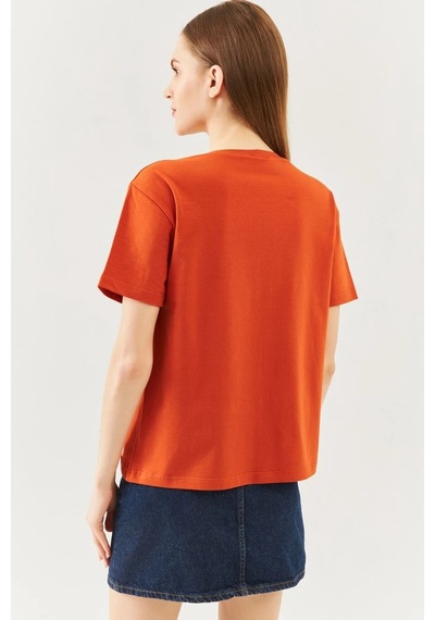 Kadın Rahat %100 Pamuklu Penye Bisiklet Yaka Kısa Kol Basic T-shirt Kiremit