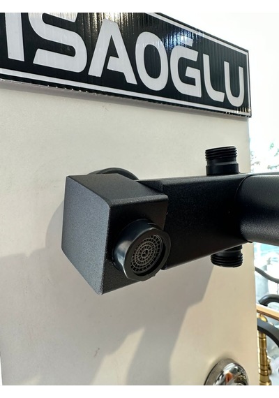 İsaoğlu Yapı Siyah Duş Seti Mat Siyah Duş Sistemi Alt Armatür Dahil Set Tepe Yağmurlama 360 Derece Hareketli Duş Siyah